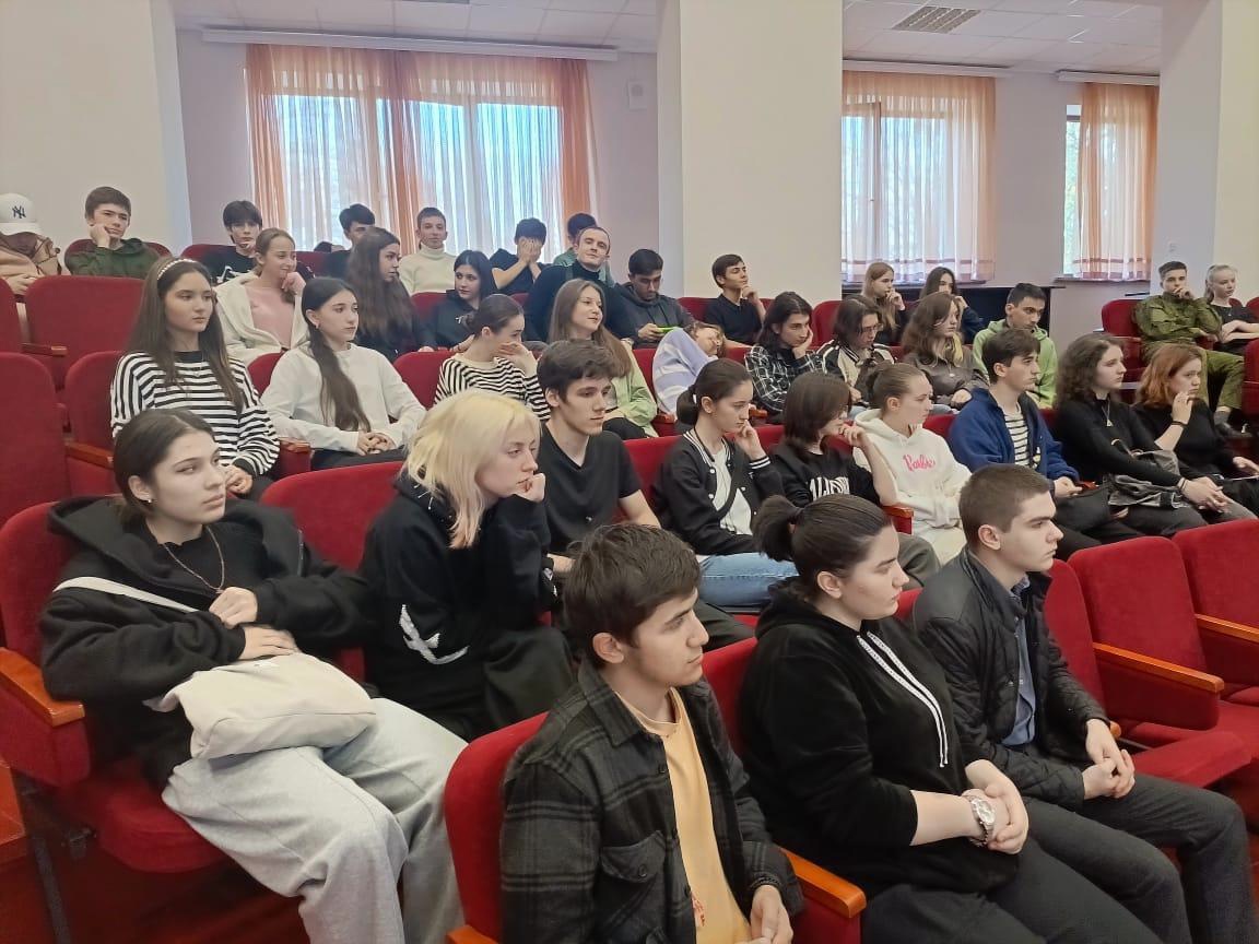 «Разговоры о важном» со студентами 